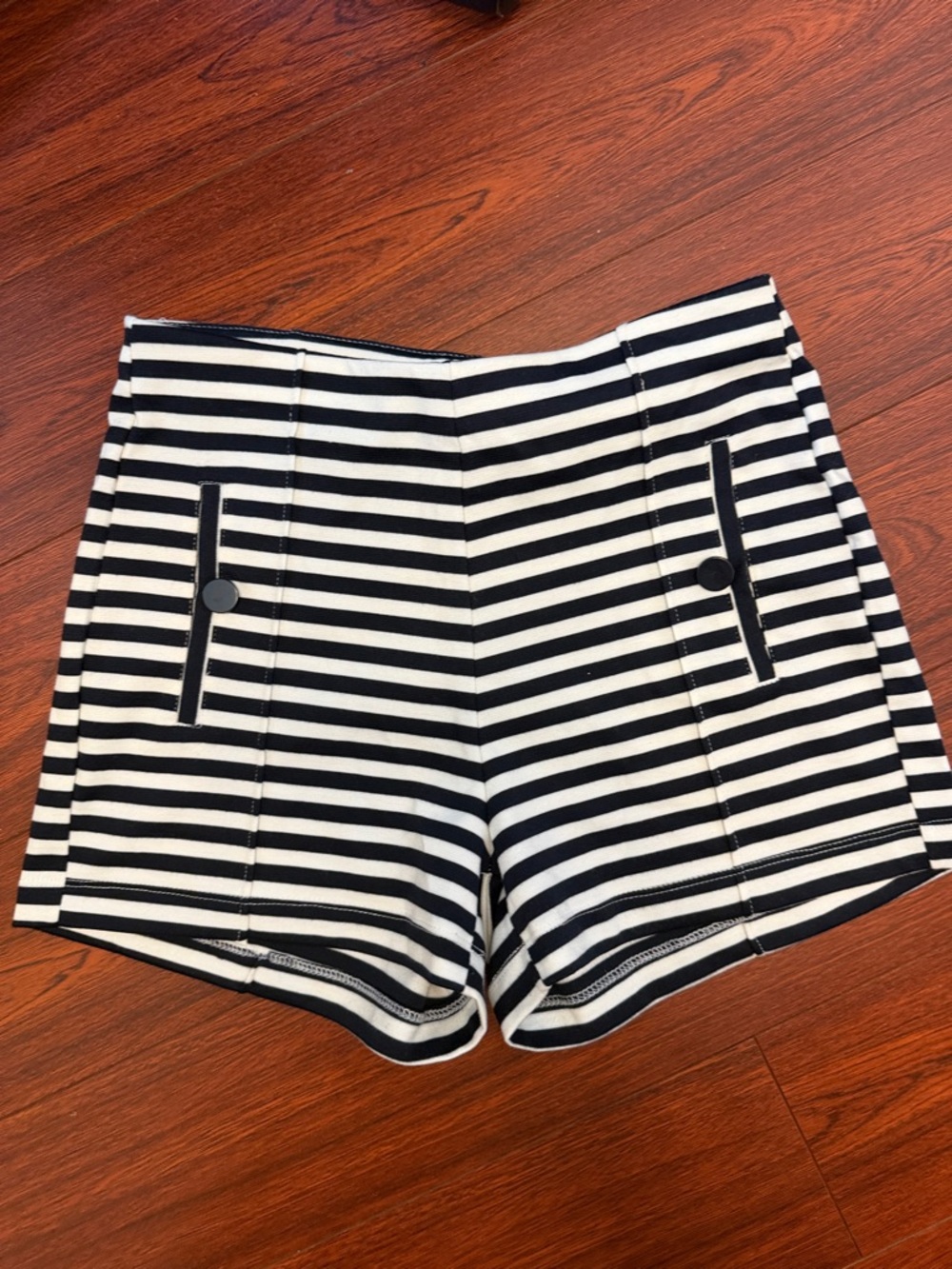 Cisono Navy and White Striped High-Waist Women’s Shorts